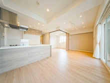 【東京都/墨田区亀沢】リビオレゾン両国　オン・ザ・ステーション LDK