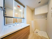 【東京都/墨田区亀沢】リビオレゾン両国　オン・ザ・ステーション 洗面所