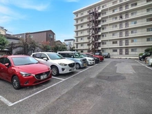 【東京都/葛飾区立石】ライオンズマンション青戸 駐車場