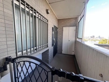 【東京都/江戸川区春江町】フローレンスパレス瑞江レフィナード ポーチ