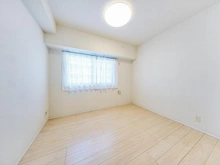 【東京都/墨田区亀沢】リアナ北斎アベニュー 洋室