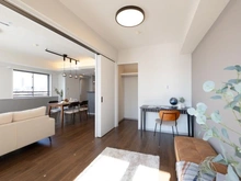 【東京都/墨田区石原】ヒルズ両国石原 洋室：（左）リビングダイニング