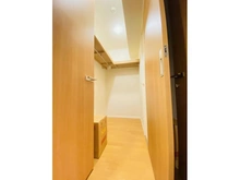 【千葉県/千葉市若葉区高品町】インプレスト高品 ウォークインクローゼット：【家具調度品は価格に含まれません】