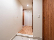 【東京都/府中市府中町】プラウド府中町 玄関