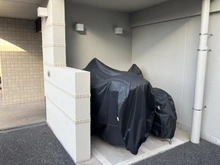 【東京都/府中市府中町】プラウド府中町 バイク置場