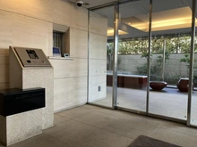 【東京都/府中市府中町】プラウド府中町 エントランス