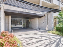 【東京都/府中市東芝町】プラウド府中東芝町 エントランス