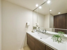 【東京都/府中市東芝町】プラウド府中東芝町 洗面所