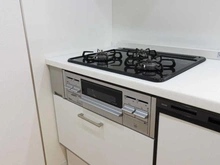 【東京都/多摩市関戸】日神パレステージ聖蹟桜ヶ丘 キッチン：三口コンロ