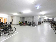 【東京都/府中市宮町】プラウド府中ステーションアリーナ 駐輪場