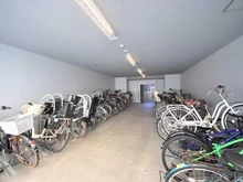 【東京都/府中市府中町】プラウド府中セントラル 駐輪場