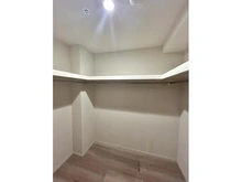 【東京都/府中市宮町】プラウド府中ステーションアリーナ 収納：ウォークインクローゼット
