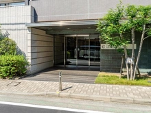 【東京都/府中市南町】カサーレ府中中河原 エントランス