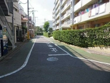 【東京都/府中市晴見町】府中グリーンハイツ 4号棟 前面道路