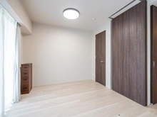 【東京都/府中市宮西町】ザ・パークハウス府中 洋室：リビング横