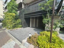 【東京都/府中市宮西町】ザ・パークハウス府中 エントランス