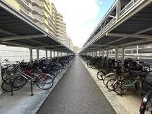 【東京都/府中市是政】リムザ 駐輪場