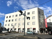 【東京都/多摩市連光寺】ライオンズ聖蹟桜ヶ丘パシーナ C棟 三菱UFJ銀行多摩支店（現地より約1,022m）