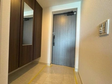 【東京都/府中市寿町】プラウドタワー府中寿町 玄関