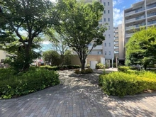 【東京都/府中市住吉町】プラウド府中中河原 敷地内