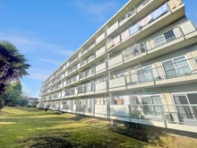 【神奈川県/横浜市港南区港南台】港南台めじろ団地 48号棟 外観