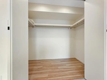 【神奈川県/横浜市戸塚区品濃町】ニューシティ東戸塚タワーズシティ1st 収納：ウォークインクローゼット　洋室約9.3帖