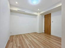 【神奈川県/横浜市戸塚区品濃町】ニューシティ東戸塚タワーズシティ1st サービスルーム(納戸)：約6.3帖