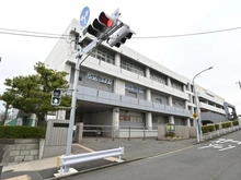 【神奈川県/横浜市戸塚区前田町】グランドメゾン東戸塚 7番館 横浜市立品濃小学校（現地より約330m）