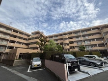 【神奈川県/横浜市戸塚区戸塚町】ステイツ戸塚ガレリア 駐車場