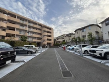 【神奈川県/横浜市戸塚区戸塚町】ステイツ戸塚ガレリア 駐車場