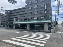 【神奈川県/横浜市戸塚区川上町】東急ドエルアルス東戸塚 ファミリーマート戸塚名瀬店（現地より約360m）