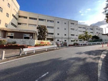 【神奈川県/横浜市栄区飯島町】フローレンスパレス本郷台ヒルズ 飯島小学校（現地より約720m）
