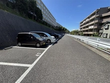 【神奈川県/横浜市戸塚区平戸町】東戸塚緑の街 四号棟 駐車場