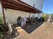 【神奈川県/横浜市戸塚区平戸町】東戸塚緑の街 四号棟 駐輪場