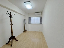 【神奈川県/横浜市戸塚区名瀬町】ネオコーポ戸塚 洋室：家具調度品は価格に含まれません