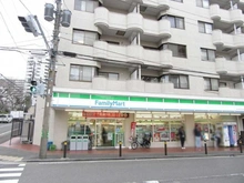 【神奈川県/横浜市戸塚区品濃町】ヴェレーナグラン東戸塚 ファミリーマート 東戸塚記念病院前店（現地より約520m）：