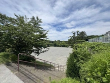 【神奈川県/横浜市戸塚区川上町】東急ドエルアルス東戸塚 名瀬下第一公園（現地より約240m）