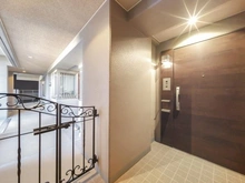 【神奈川県/横浜市泉区和泉中央北】ナイスエスアリーナ横濱立場 玄関