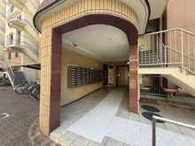 【神奈川県/横浜市港北区大豆戸町】グリーンコーポ大倉山 共用部：メールBOX