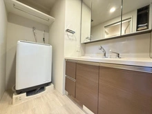 【神奈川県/横浜市戸塚区舞岡町】オハナ戸塚舞岡 洗面所