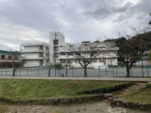 【神奈川県/横浜市戸塚区舞岡町】オハナ戸塚舞岡 横浜市立舞岡小学校（現地より約610m）