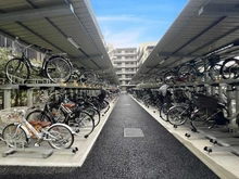 【神奈川県/横浜市戸塚区吉田町】ルネ横浜戸塚 駐輪場