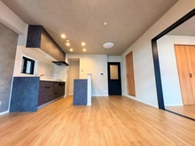 【大阪府/吹田市広芝町】リベール江坂 リビング・ダイニング