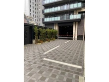 【大阪府/大阪市中央区高麗橋】プラウドタワー北浜 エントランス：車用