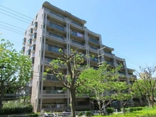 【大阪府/吹田市五月が丘南】ステイツ千里五月が丘 外観