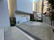 【大阪府/大阪市阿倍野区阿倍野筋】プラウドタワー阿倍野 駐車場