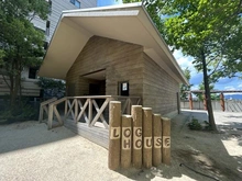 【大阪府/吹田市千里丘北】ミリカ・ヒルズ II街区　F棟 敷地内施設：ログハウスではハンモック等でキャンプ体験ができます