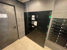 【大阪府/大阪市福島区海老江】プレサンス海老江ジャルダン 宅配BOX