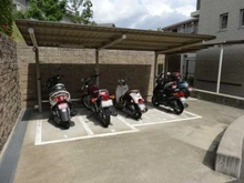 【大阪府/吹田市長野西】プラウド吹田千里丘サウスヒル バイク置場
