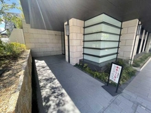 【大阪府/吹田市千里山虹が丘】シエリアシティ千里山 B棟 アプローチ